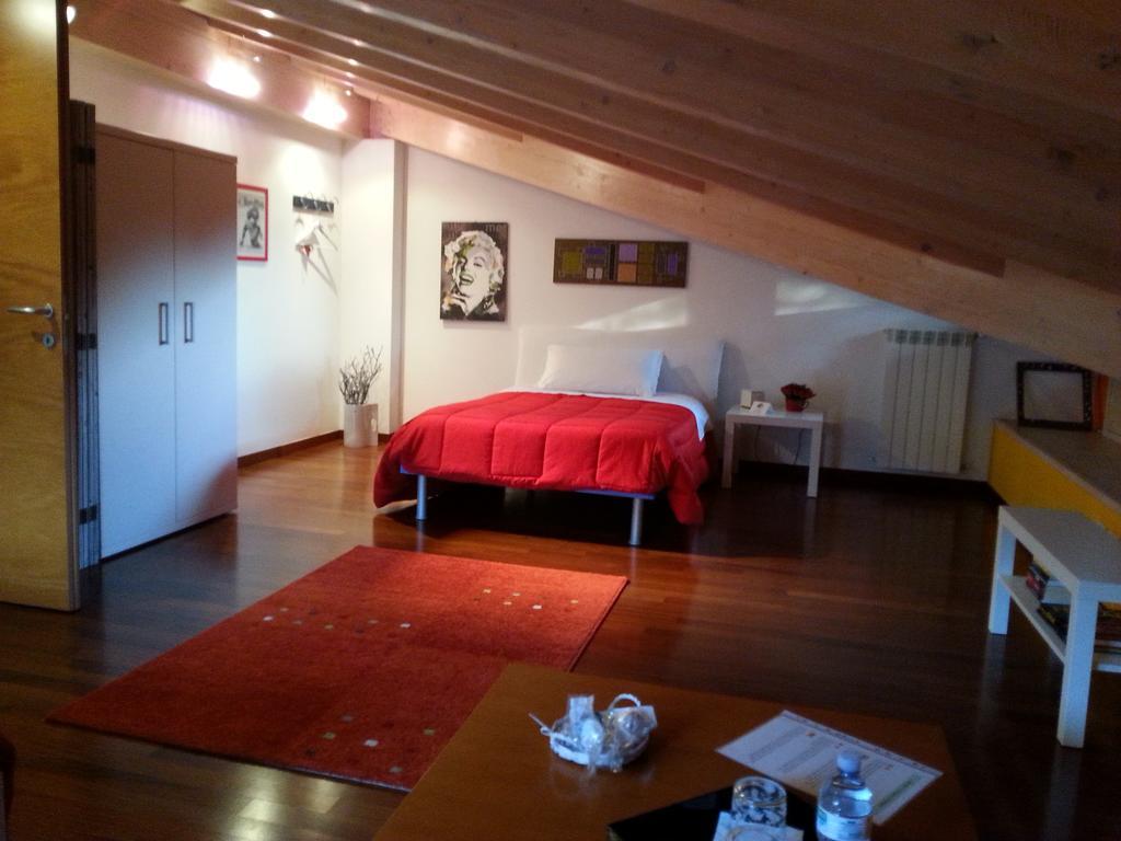 B&B Douglas House Varese Exteriör bild