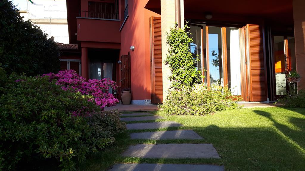 B&B Douglas House Varese Exteriör bild