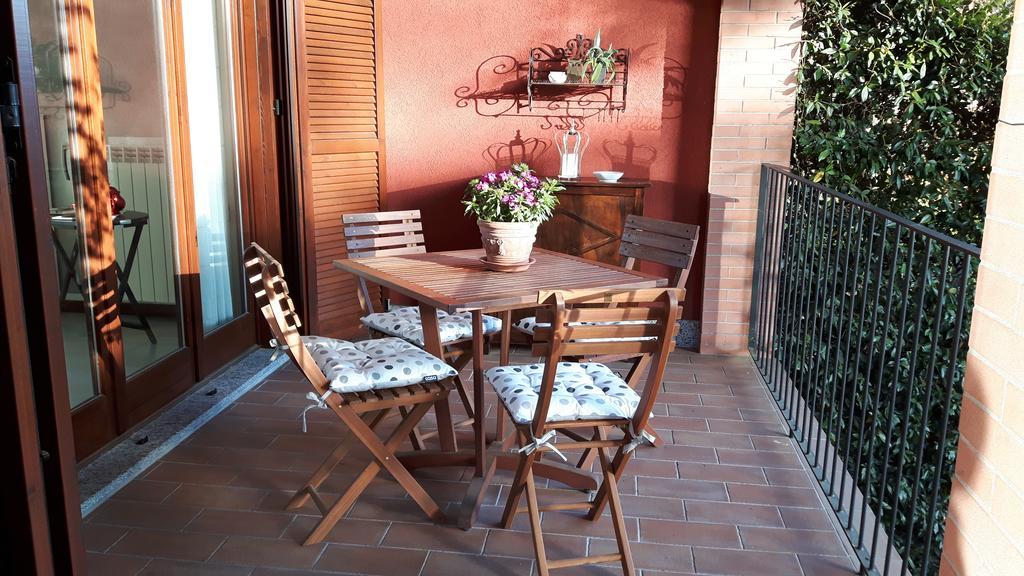 B&B Douglas House Varese Exteriör bild