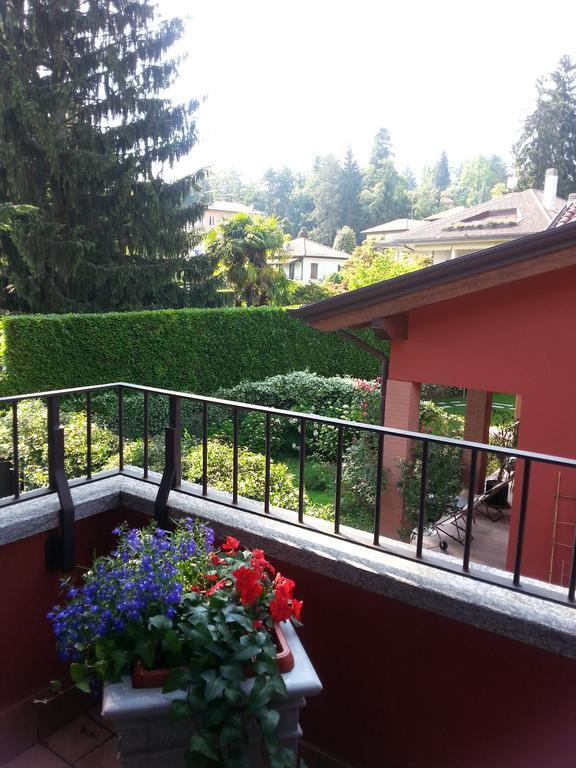 B&B Douglas House Varese Exteriör bild